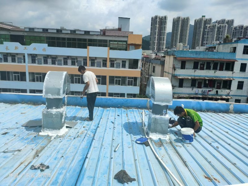 安丘钢结构屋面涂料维修方法